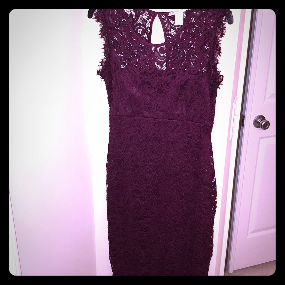 Plumeria Midi Dress- Size M- Great Condition!